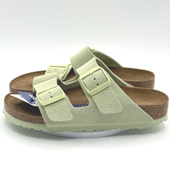 Birkenstock Arizona Soft Footbed Narrow Fit Size 38 / W7 Sandals Faded Green NEW